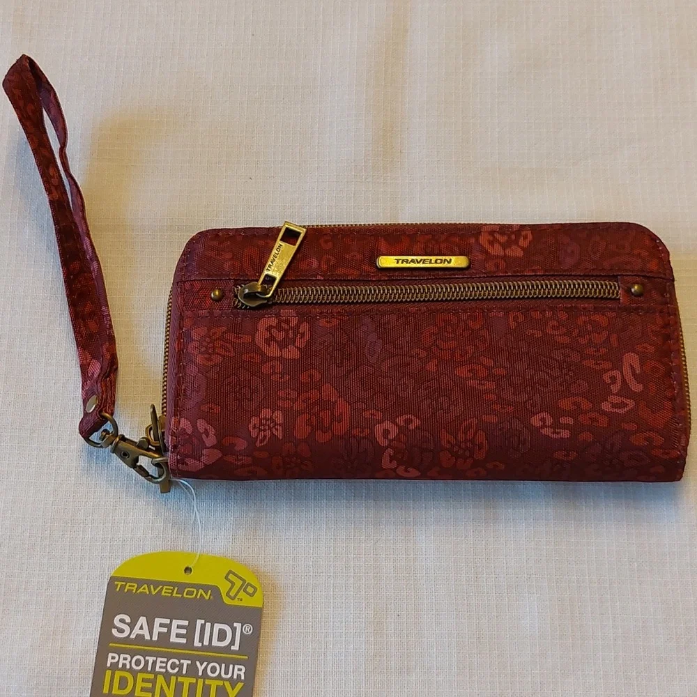Travelon RFID Blocking Wallet Wristlet Burgundy NEW - Picture 9 of 14